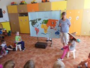 Divadlo Cestujeme kolem světa za pohádkou